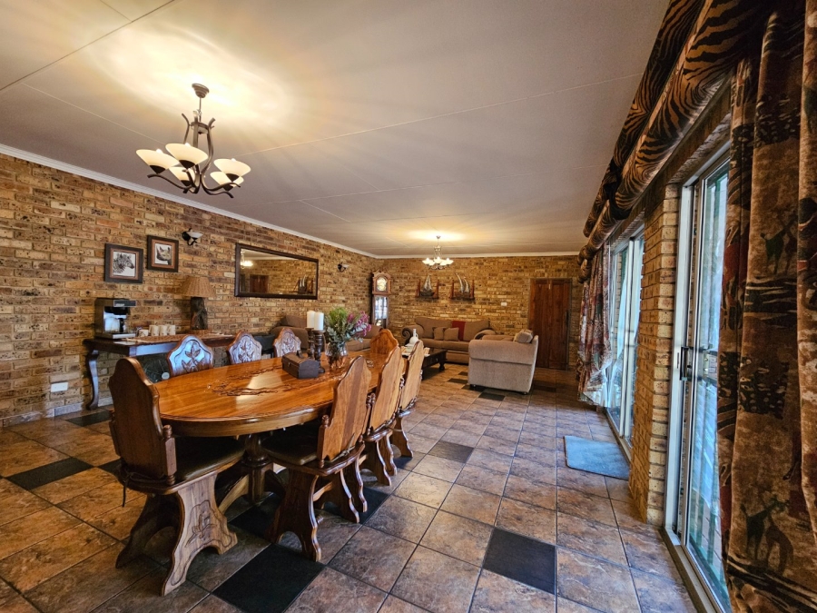 5 Bedroom Property for Sale in Vaalpark Free State